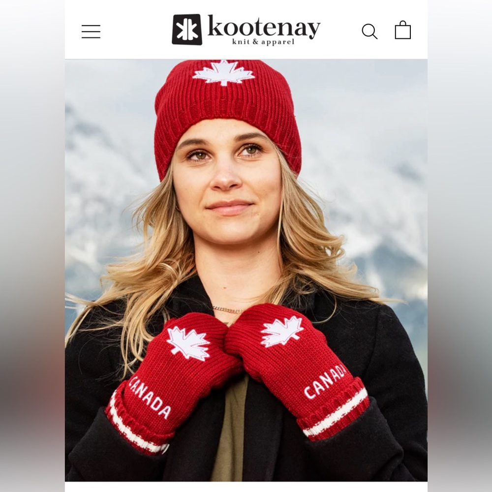 Kootenay Canada Maple Leaf 🇨🇦 Chunky Beanie